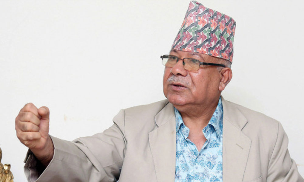 ज्वरो नियन्त्रणमा नआएपछि माधव नेपाल अस्पताल भर्ना, कोरोना परीक्षणका लागि स्वाब संकलन
