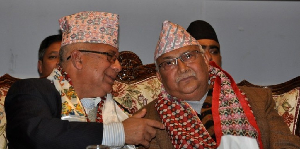 नेपाललाई ओलीको अफर- महाधिवेशनबाट अध्यक्ष बन्नुस् निर्वाचनपछि प्रधानमन्त्री! किन प्रचण्डको पछि लाग्नुहुन्छ ?