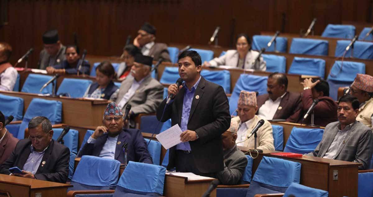 रास्वपाका मन्त्री लक्षित एमालेको प्रश्नः गोजीमा बोकेको राजीनामा खोइ ?