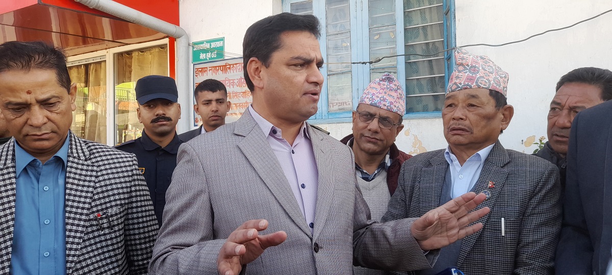 सरकारी अस्पतालले औषधि छैन भन्न पाउँदैन : मन्त्री पौडेल