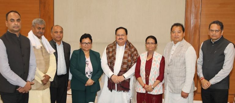 ६ दिने भ्रमणपछि स्वदेश फर्कियो माओवादी टोली