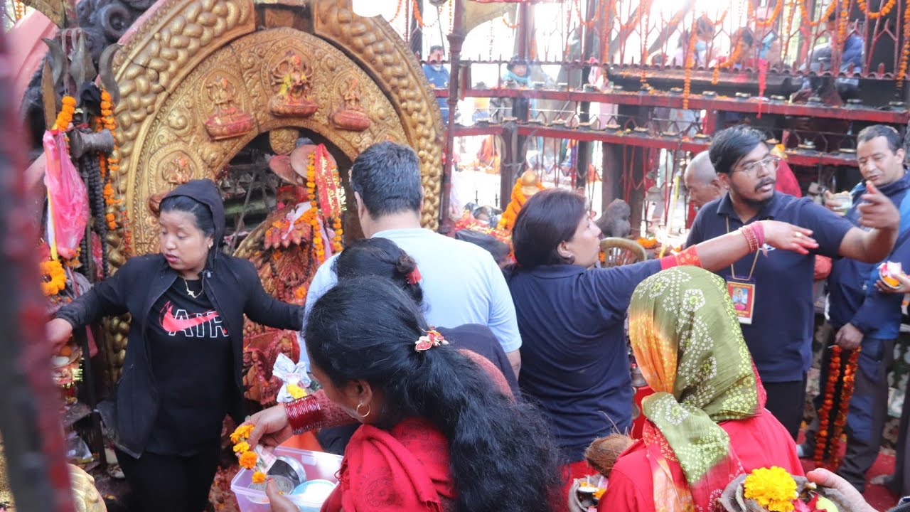 आज चैते दशैं, नवदुर्गा भगवतीको पूजा आराधना गरी मनाइँदै