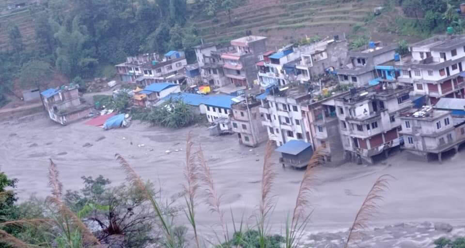 देशभर बाढीपहिरोको खतरा बढीरहँदा मौसम पूर्वानुमान महाशाखाले  दियो  यस्ताे चेतावनी