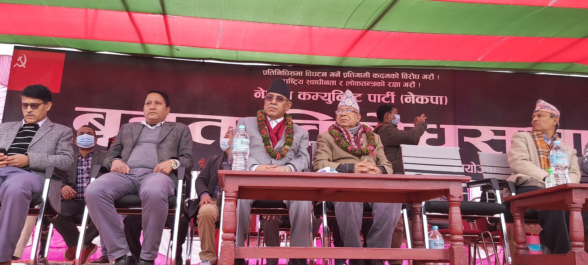 प्रचण्ड-नेपाल समूहको केन्द्रीय कमिटी बैठक आज, ओली समूहले निकाल्यो यस्तो विज्ञप्ति