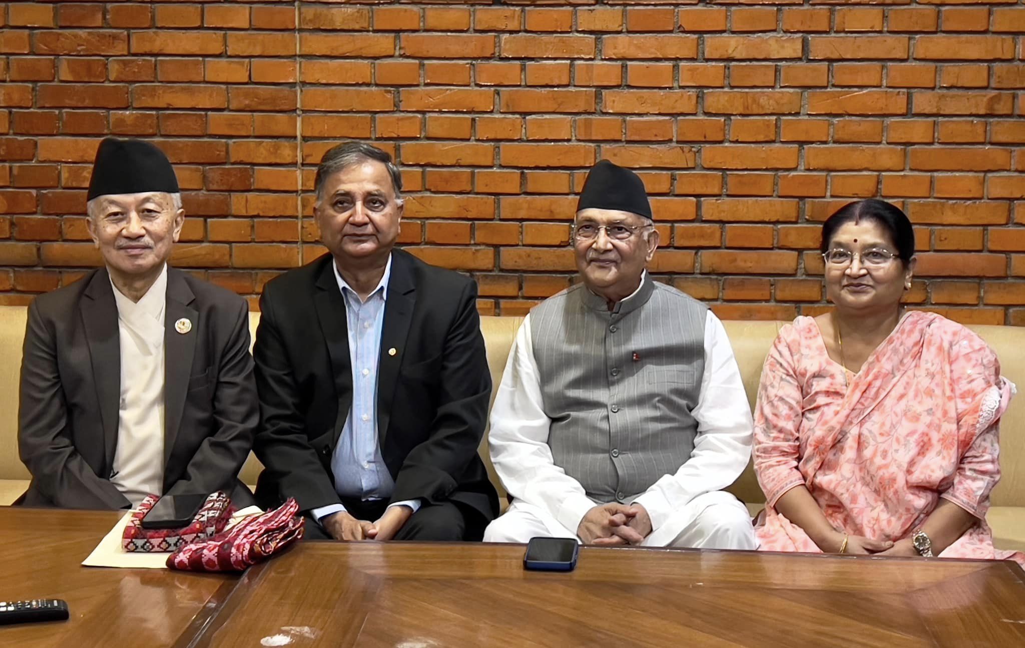 ओली कम्बोडिया प्रस्थान, कार्यवाहक अध्यक्षको जिम्मेवारी पोखरेल र नेम्वाङलाई