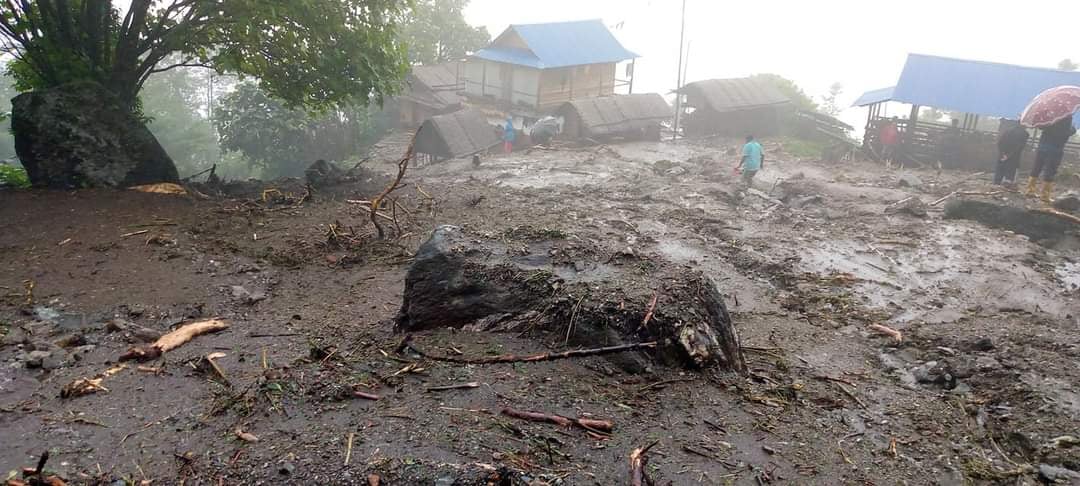 ताप्लेजुङमा तीन दिनमै बाढीले पाँच जनाको ज्यान गयो, २३ वटा वडा पहिरोको उच्च जोखिममा