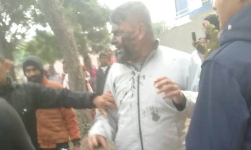 इशाई बने रोग निको हुन्छ भन्दै महिलाहरुलाई झुक्याएको आरोपमा कालोमोसो दलियो