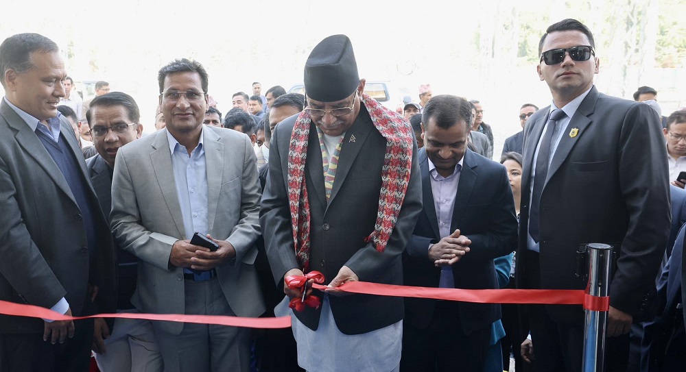 प्रधानमन्त्रीले गरे इनरुवा सवस्टेशनको (तस्बिरहरु)