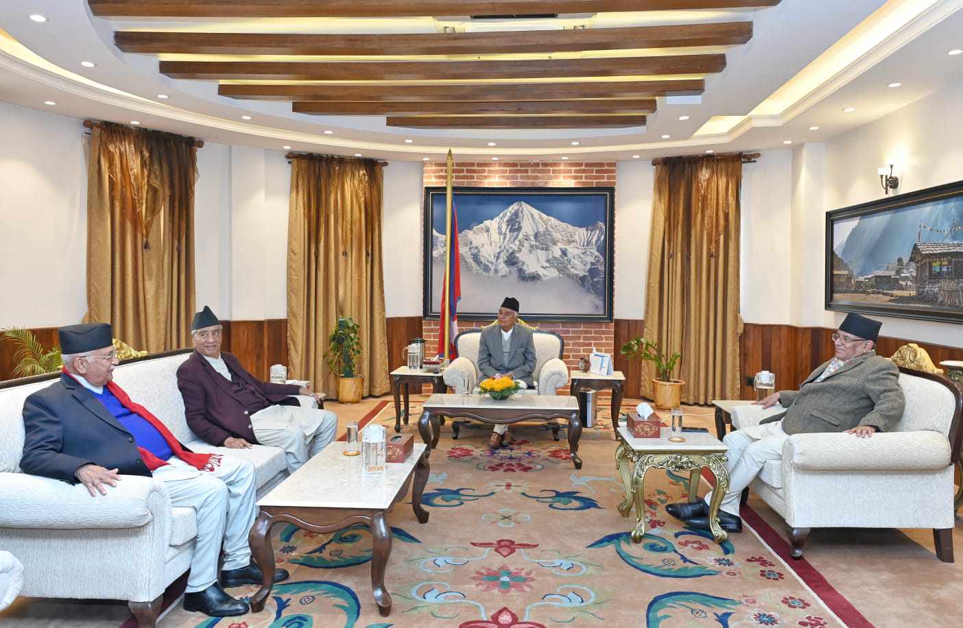 राष्ट्रपतिसँग प्रचण्ड, ओली र देउवाको भेटवार्ता, के भयो छलफल ?