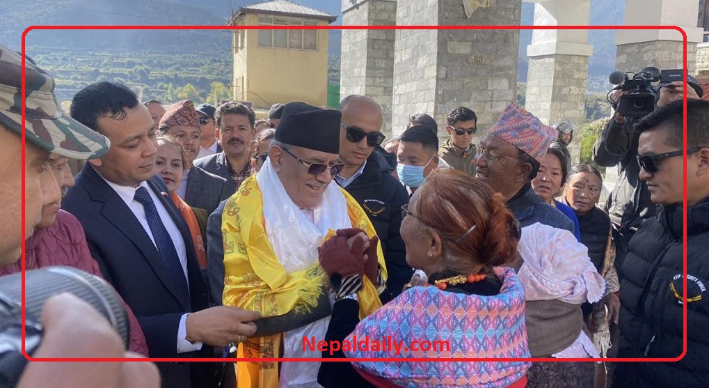 प्रधानमन्त्री प्रचण्डलाई मुस्ताङमा स्वागत (तस्वीरहरु)