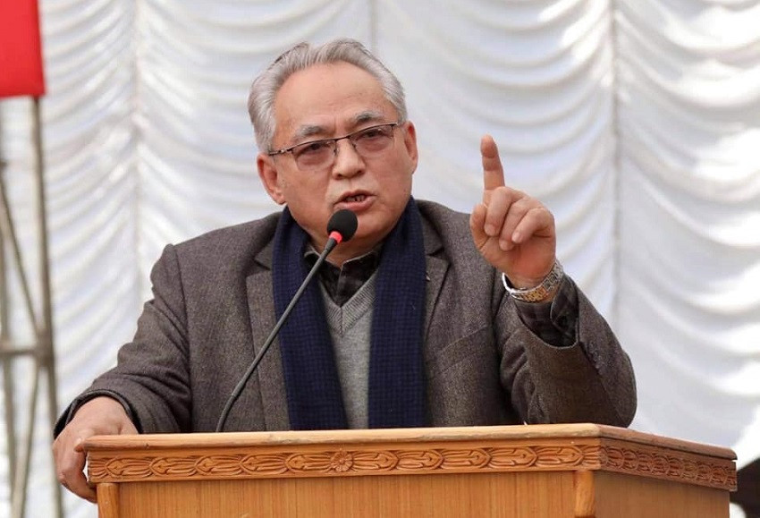उच्च मनोबल बनाएर कार्यक्षेत्रमा खटिन सुरक्षा निकायलाई गृहमन्त्री थापाको कडा निर्देशन