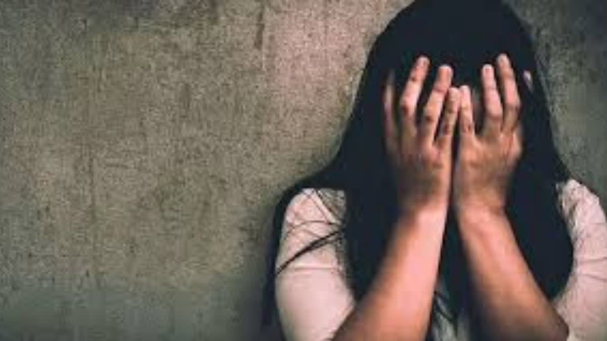 युवतीलाई वियर खुवाएर बसमै सामूहिक बलात्कार, ३ जना पक्राउ