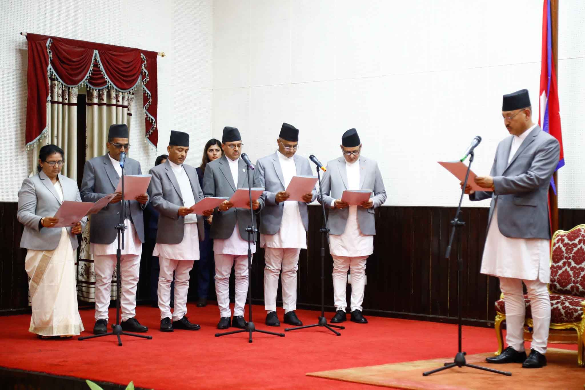 नवनियुक्त ६ जना न्यायाधीशहरुले लिए राष्ट्रपतिबाट शपथ