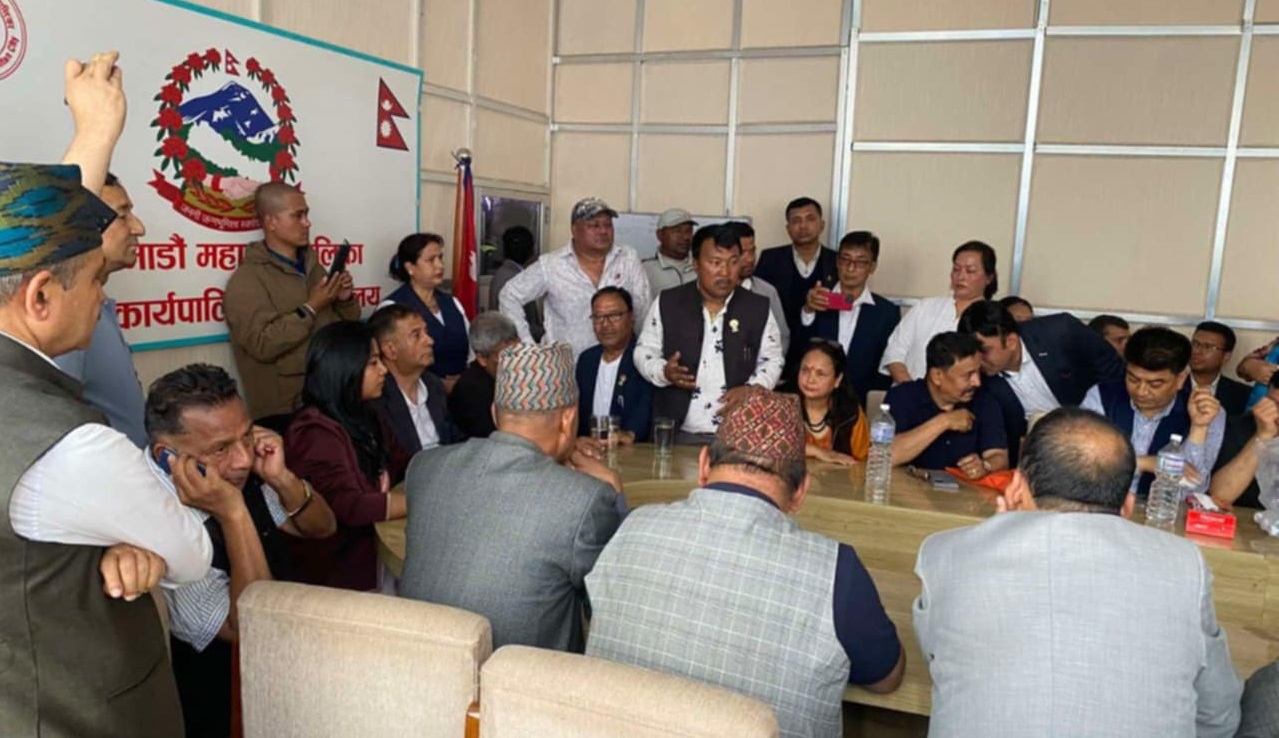 उपमेयर सुनिता डंगोलको नेतृत्वमा बसेको महानगर बैठकले के निर्णय गर्‍यो ?
