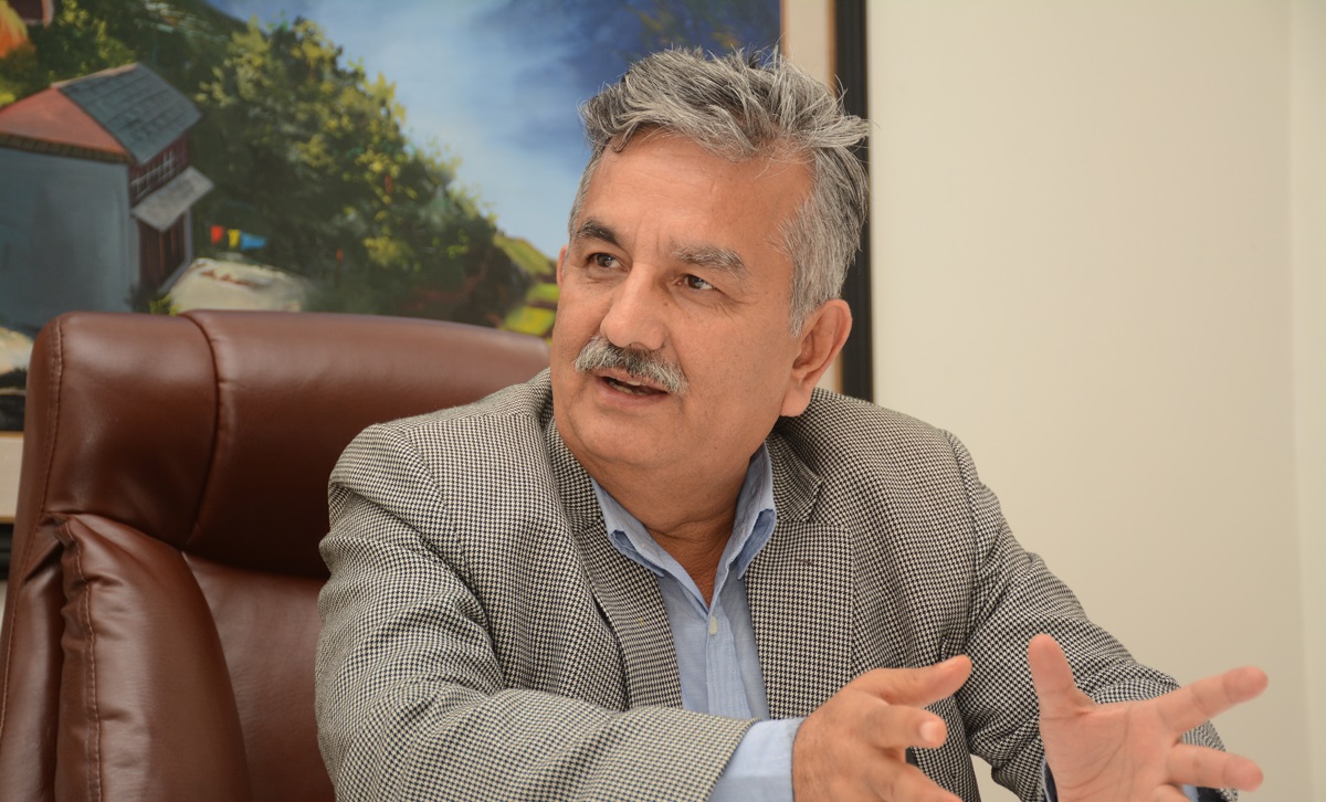 केपी ओलीले नेपाललाई हिन्दु राज्‍य बनाउन कोशिस गरिरहेका छन्: सुरेन्द्र पाण्डे