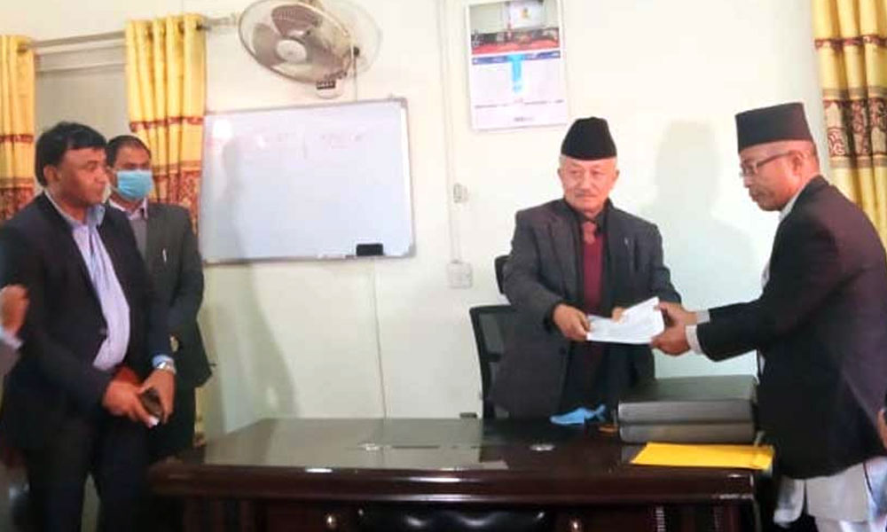 न्यायालय विवादबारे पार्टीमा छलफल गर्छौं : नेम्वाङ