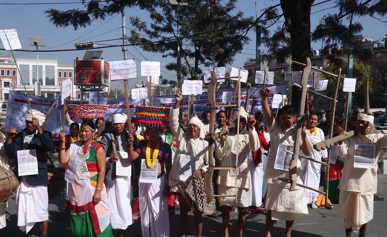 स्वर्गद्वारी गुठीका मोही किसान फेरि आन्दोलित, माइतिघरमा गरे नाराबाजी