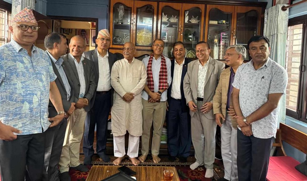 को-को बन्दैछन् एमालेबाट मन्त्री ?